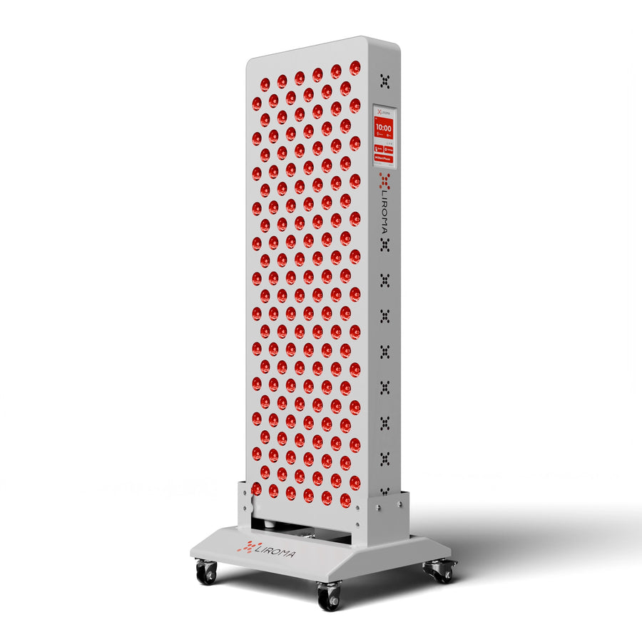 Liroma PrimeFORCE Advanced Gen5 rood licht therapie paneel rechtop op een verrijdbare vloerstandaard