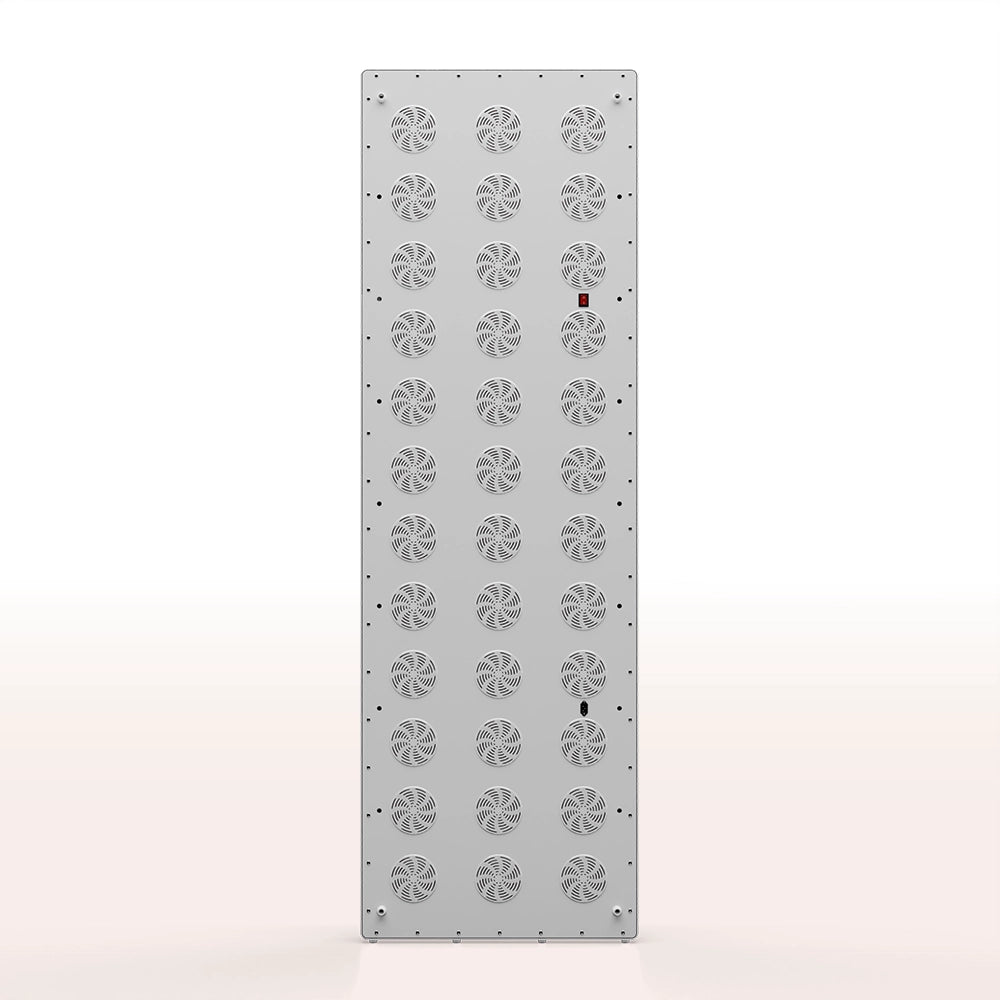 Achterkant van het Liroma PrimeFORCE Ultra paneel met ventilatoren en ophangsysteem